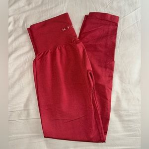 NVGTN CARMINE SOLID SEAMLESS LEGGINGS